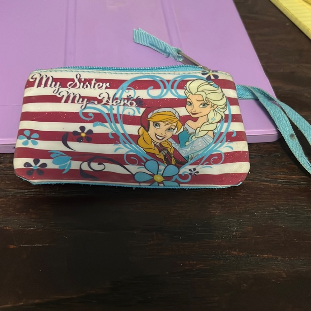 Frozen coin purse
